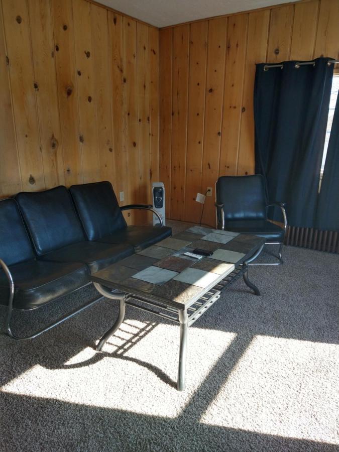 Caribou Lodge And Motel Soda Springs Eksteriør bilde